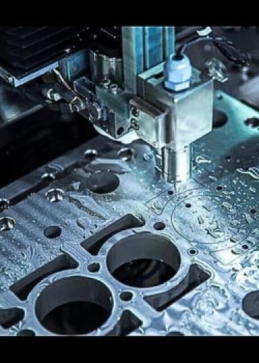 THIẾT KẾ VÀ SẢN XUẤT MÁY MÓC CÔNG NGHIỆP