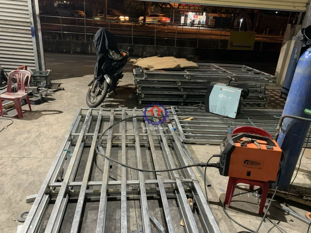 gia công pallet sắt công ty trí tín