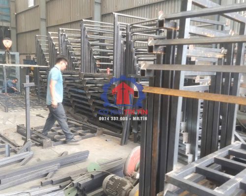 Đóng gia công pallet sắt thép, pallet gỗ: Tổng quan lựa chọn