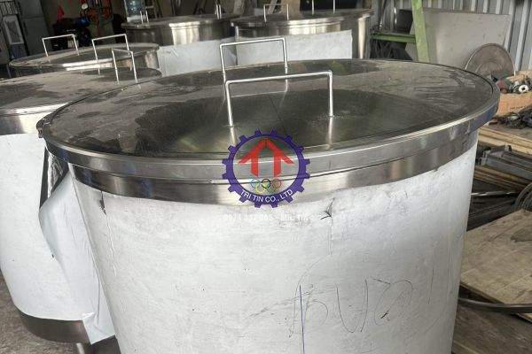 gia-cong-bon-inox-.jpg