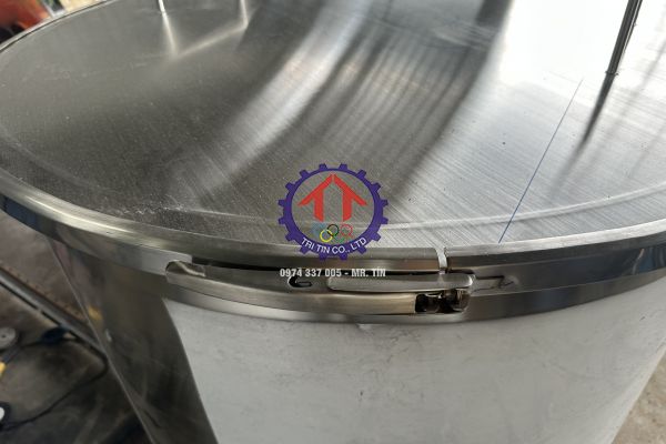 gia-cong-bon-inox-2.jpg