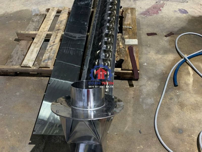 Vít tải inox công nghiệp cấp liệu tự động