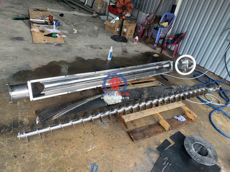 Vít tải inox công nghiệp cấp liệu tự động