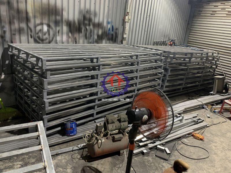 kho pallet sắt công ty trí tín