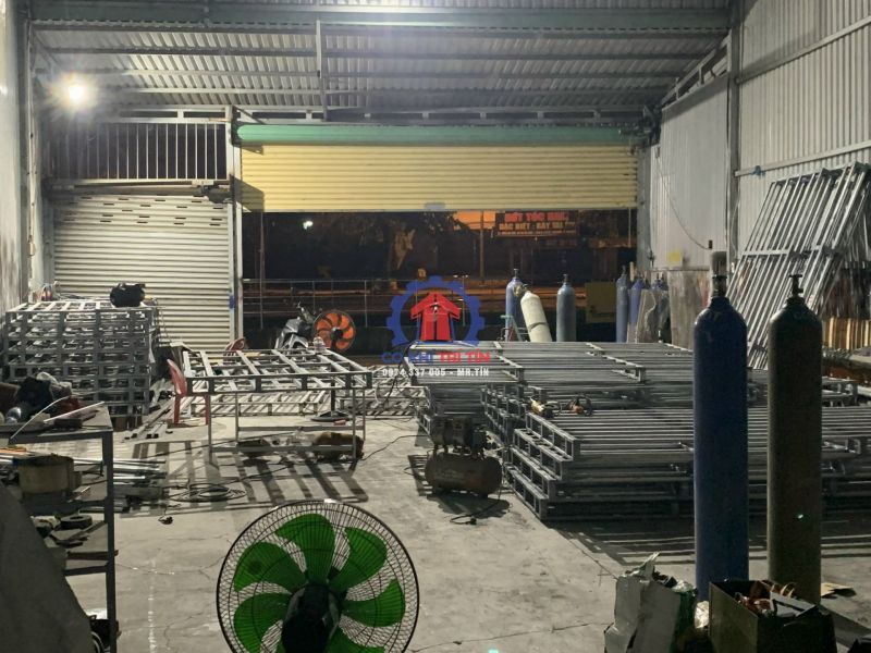 Đóng gia công pallet sắt thép và pallet gỗ